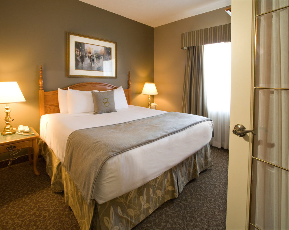 Stone Gate Inn Orillia Dış mekan fotoğraf